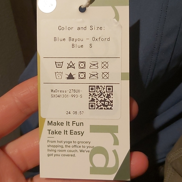 Halara Small dress with shorts - Picture 6 of 6